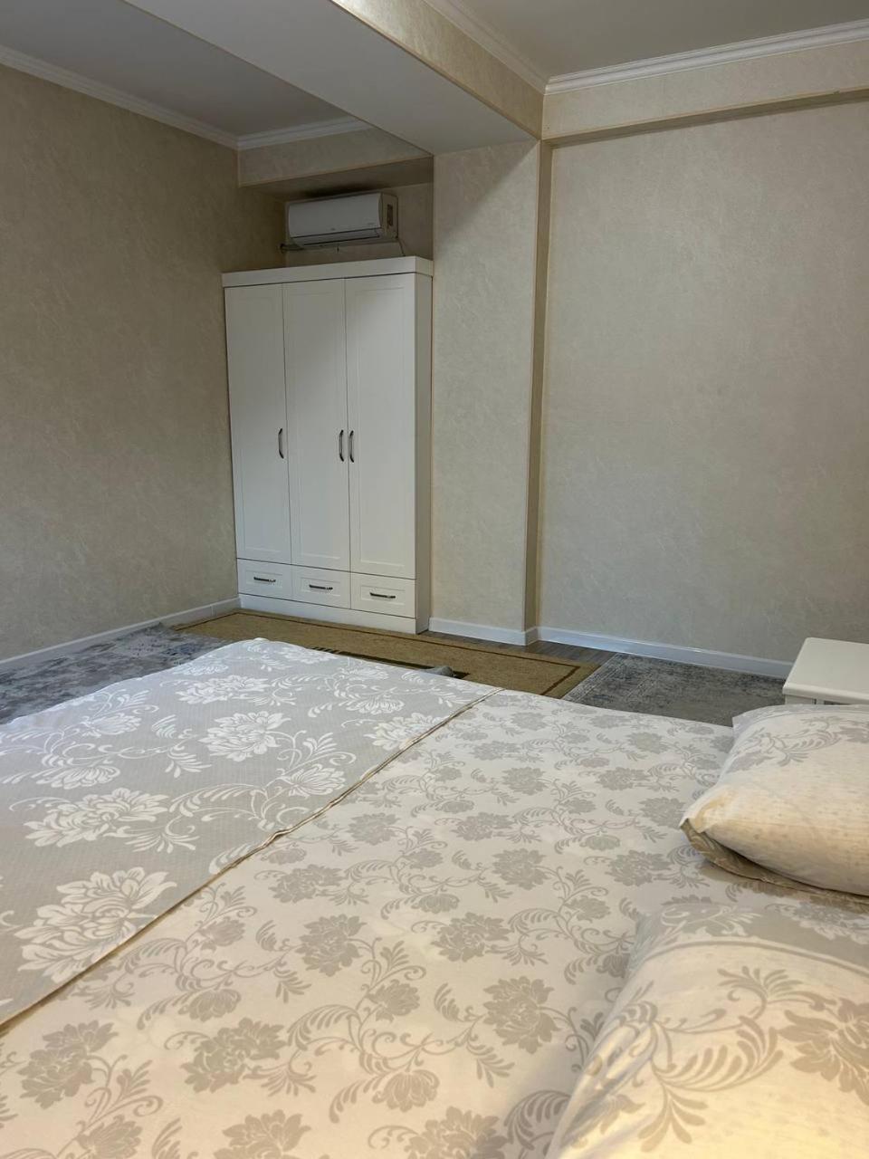 Ecohouse Apartamento Bishkek Exterior foto
