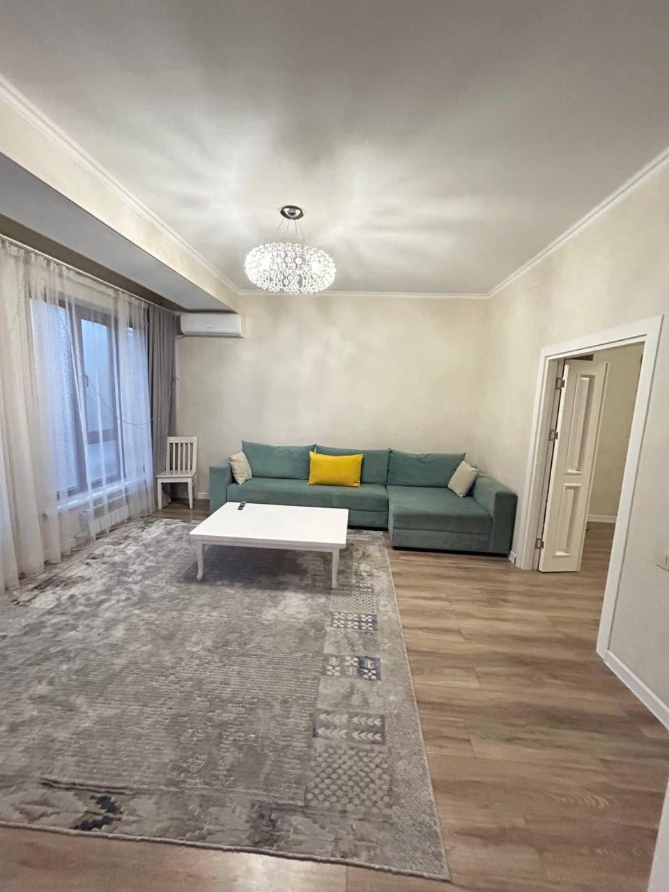 Ecohouse Apartamento Bishkek Exterior foto