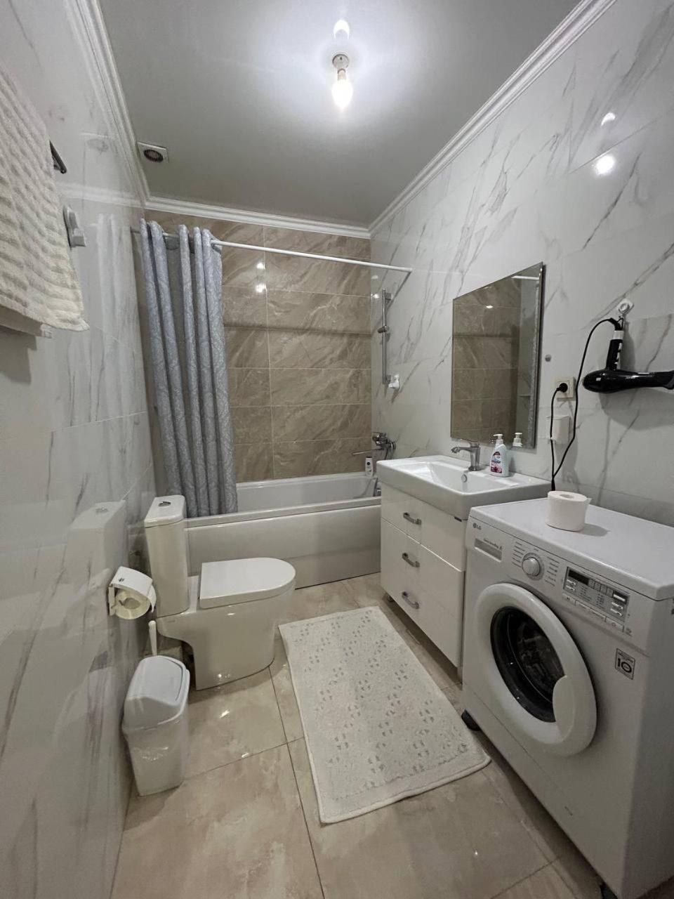 Ecohouse Apartamento Bishkek Exterior foto